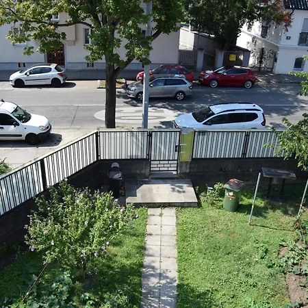 Central-Vintage Villa With Free Parking And 5Min Walk To Metro Wiedeń Zewnętrze zdjęcie