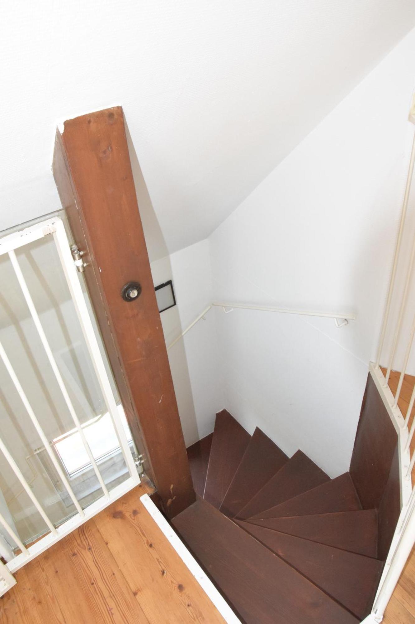 Willa Central-vintage With Free Parking And 5min Walk To Metro