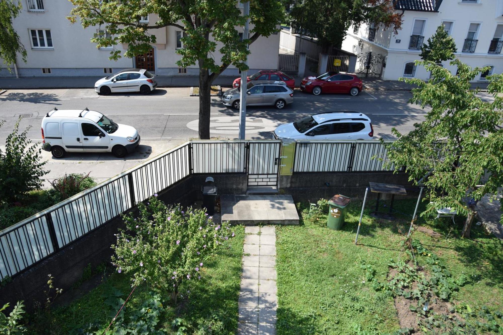 Central-vintage With Free Parking And 5min Walk To Metro Wiedeń