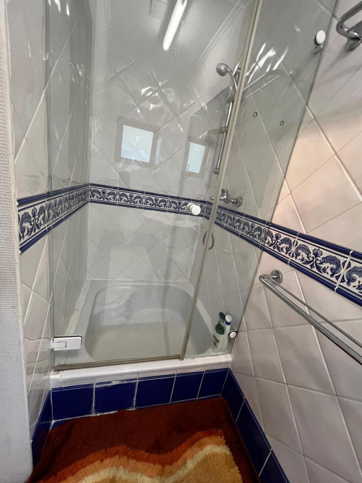 Central-vintage With Free Parking And 5min Walk To Metro * Wiedeń